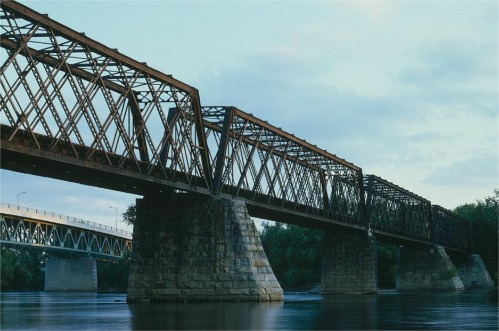 pont en acier en treillis