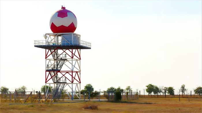 tour en acier de treillis de radar météorologique