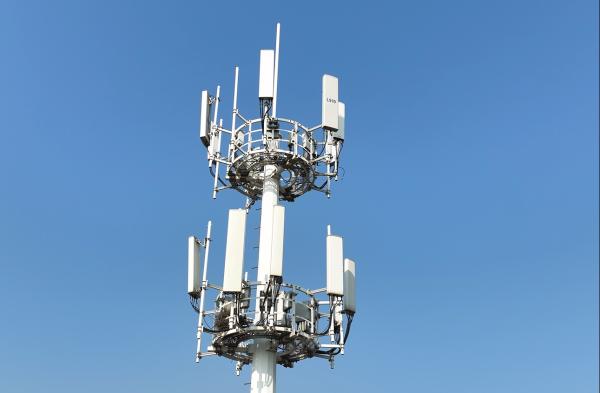 telecom monopole tower
