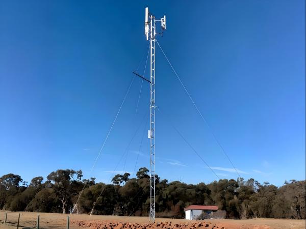 guyed mast antenna tower