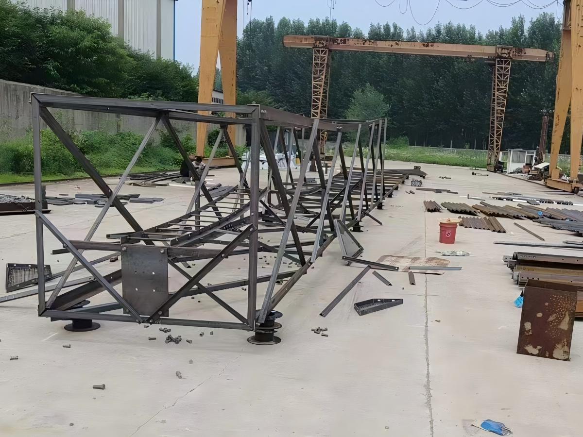 65 Meters 4-Legged Angle Steel Telecom Tower Trial Assembly