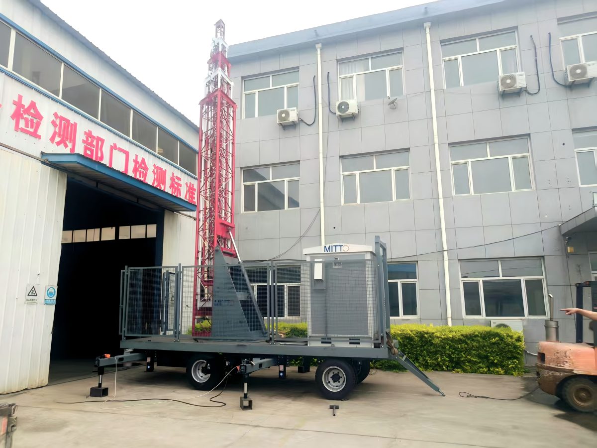 Assemblage et mise en service d'un module cellulaire mobile de 25 mètres pour un client zimbabwéen (essai).